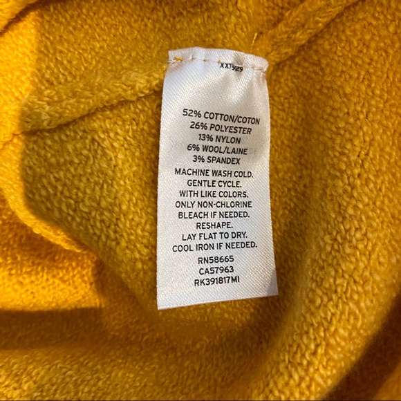 Melrose and Market Destroyed Detail V-Neck Sweater - Picture 6 of 8